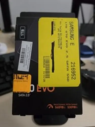 Samsung 870 EVO 1TB, 2.5 inch Internal SSD - ‎MZ-77E1T0B/AM