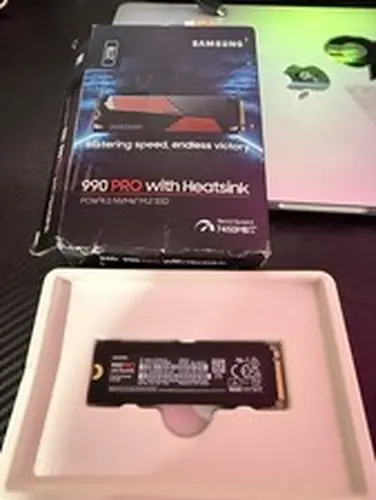 Samsung 990 PRO 2TB PCIe 4.0 NVMe M.2 Internal SSD w/ Heatsink PS5