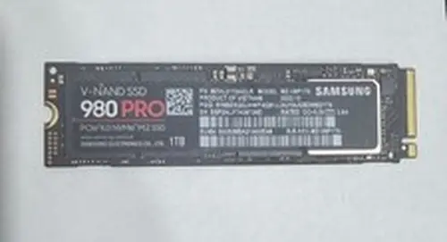 Samsung 980 PRO w/ Heatsink 1TB PCIe 4.0 NVMe M.2 Internal SSD MZVL21T0HCLR
