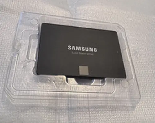 Samsung 2.5" 870 EVO 2TB SATA III 6Gbps SSD MZ-77E2T0 Internal SSD MZ7L32T0HBLT