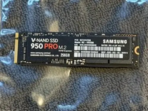 Samsung 950 PRO 256GB M.2 NVMe PCIe SSD MZ-V5P256 MZVKV256