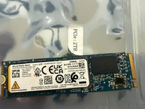 KIOXIA XG8 2TB M.2 2280 PCIe Gen4 x4 NVMe SSD KXG80ZNV2T04 – TLC – 7000MB/s Read