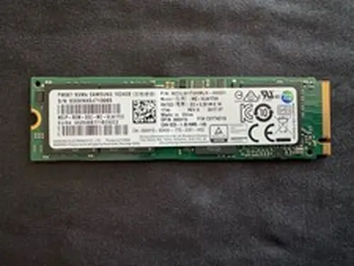 Samsung PM961 1TB NVMe MZVLW1T0HMLH-000L7 M.2 SSD 2280 PCIe Gen 3x4