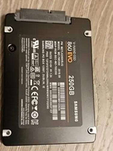 Samsung 860 EVO 250GB,Int,2.5 inch (MZ-76E250) Solid State Drive