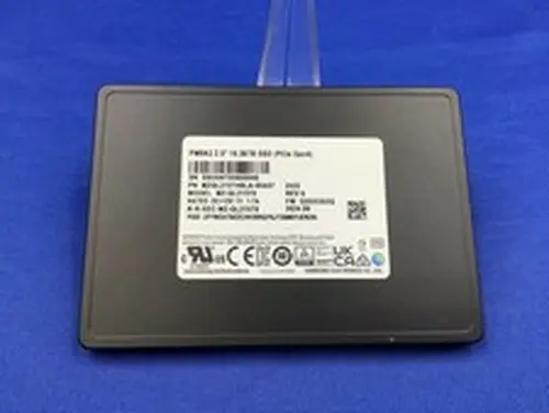 MZ-QL215T0 Samsung PM9A3 15.36TB PCI Express 4.0 X4 Nvme 2.5inch U.2 SSD