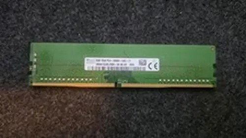 SK Hynix 8GB PC4-2666V-UA2-11 DDR4 RAM ** & **