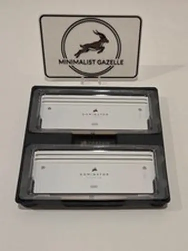 CORSAIR DOMINATOR TITANIUM 32GB (2x16GB) DDR5 DRAM 6400MT/s CL32 Memory White
