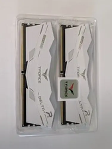 TeamGroup T-Force Delta RGB 32GB 2x16GB DDR5 6000 CL30 XMP 3.0 Black