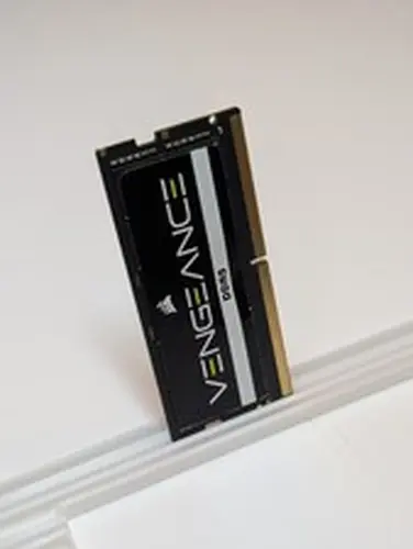 Corsair Vengeance 32GB 1x32GB DDR5 4800 CL40 262-Pin SO-DIMM Laptop RAM Intel AM