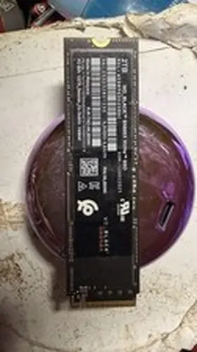 Western Digital WD_BLACK SN850 2TB NVMe Internal SSD with Heatsink