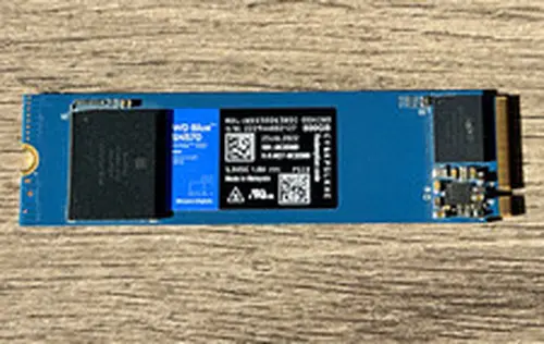 Western Digital WD Blue SN570 500GB M.2 2280 NVMe Internal SSD WDS500G3B0C