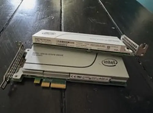 (2) Intel SSD 750 Series 1.2TB PCIe NVMe HHHL AIC SSDPEDMW012T4