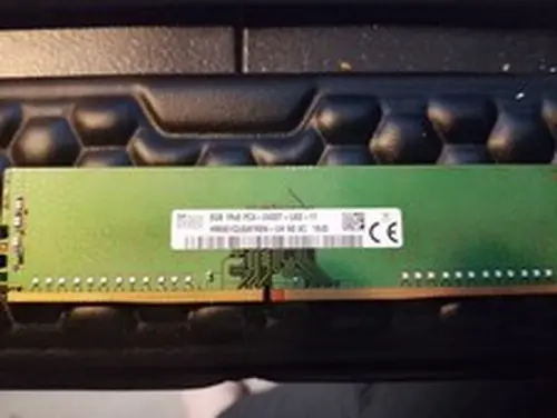 SK Hynix 16GB (2x 8GB) PC4-2400t-UA2-DDR4 Desktop Memory