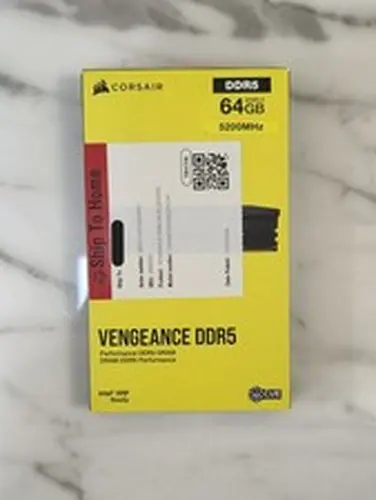 CORSAIR VENGEANCE 64GB (2 x 32GB) DDR5-5200 RAM in condition