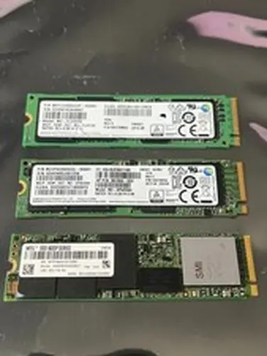 1 lot of 3 (2)Samsung PM951 SM961 & (1)Intel SSD 600P 256GB M.2 2280 SSD NVMe