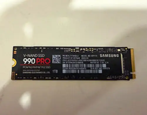 Samsung 990 PRO 1TB PCIe 4.0 NVMe M.2 2280 Internal SSD MZ-V9P1T0