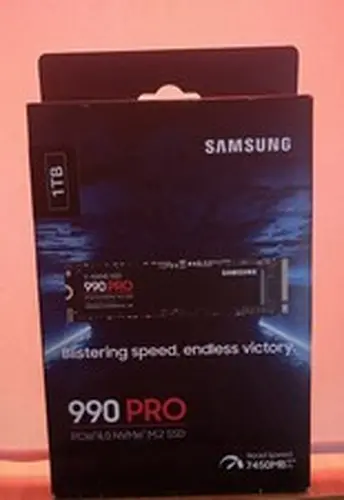 Samsung 990 PRO 1TB M.2 PCIe 4.0 NVMe Internal SSD Black 7450MB/s sealed