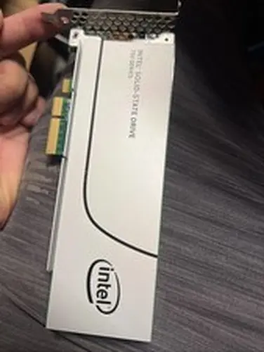 Intel SSD 750 Series 400GB PCI-Express 3.0 SSDPEDMW400G4