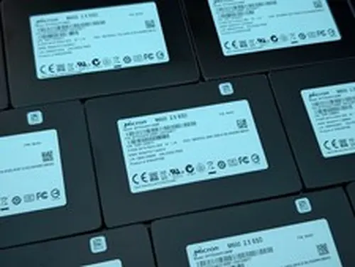 Micron M600 512GB SATA SSD MTFDDAK512MBF 2.5" SFF 6Gb/s