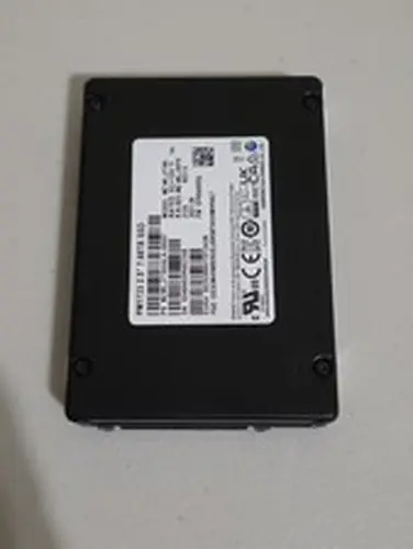 Samsung 7.68TB SSD PM1733 U2 U.2.5" MZWLJ7T6HALA-00007 MZ-WLJ7T60 #21 LOW USE