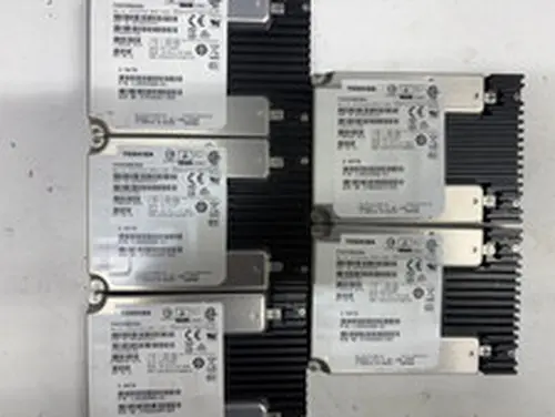 Lot oF 5 - Toshiba PX05SRB384Y 3.84TB 12Gb/s SAS 2.5" ENTERPRISE SSD 64%-66%