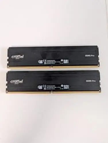 Crucial Pro 32GB 2x16GB DDR5 5600 CL46 XMP EXPO UDIMM Desktop RAM