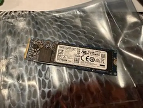 Toshiba THNSN5512GPUK 512GB M.2 2280 NVMe PCIe 3.0 x4 SSD 86% Health