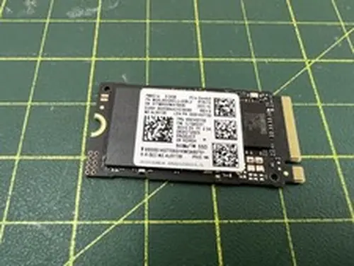 SAMSUNG PM9C1a 512GB SSD M.2 NVMe 2242 PCIe MZAL8512HDLU-00BL2 MZ-AL8512B