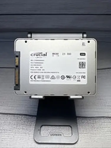 Crucial MX300 CT525MX300SSD1 525GB 2.5" SATA Solid State Drive
