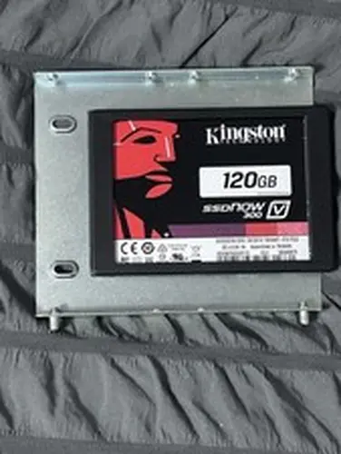 Kingston SSDNow V300 120GB 2.5" Internal SATA SSD SV300S37A/120G Bracket