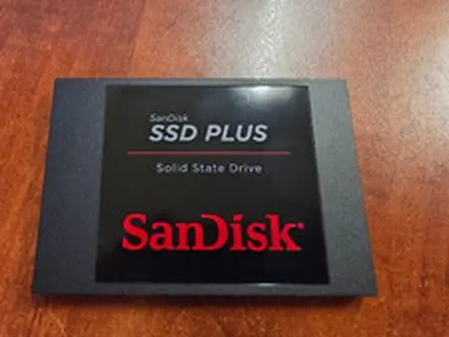 SanDisk SSD PLUS 1TB 2.5" SATA SSD (SDSSDA-1T00) 84% Health/39 Cycles