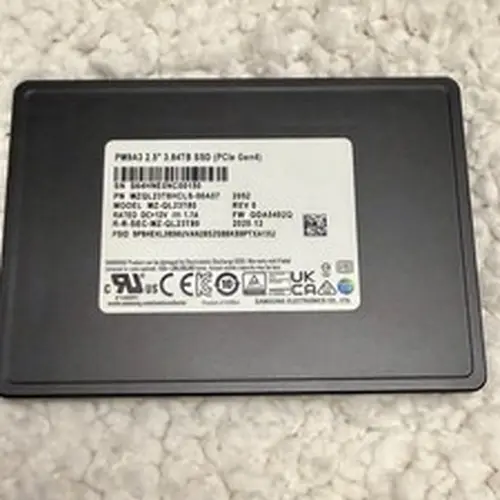 Samsung PM9A3 3.84TB PCIe Gen4 NVMe U.2.5" SSD MZ-QL23T80 MZQL23T8HCLS-00A07