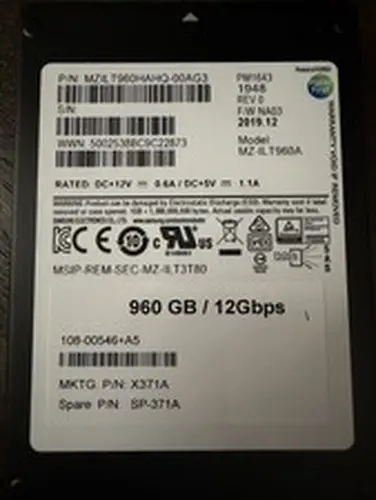 X371A NETAPP 960GB SAS 12Gb/s 2.5'' SSD 108-00546+A1 A2 MZ-ILT960A MZ-ILT960B