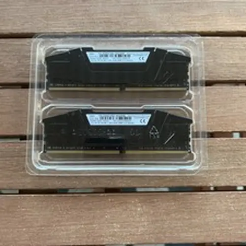 G.Skill RAM kit Ripjaws V 16 GB 2 x 8 GB DDR4 RAM 3200 MHz Card Sticks - Black