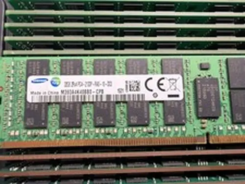 SAMSUNG M393A4K40BB0-CPB 32GB (1X32GB) 2RX4 PC4-2133P DDR4 MEMORY
