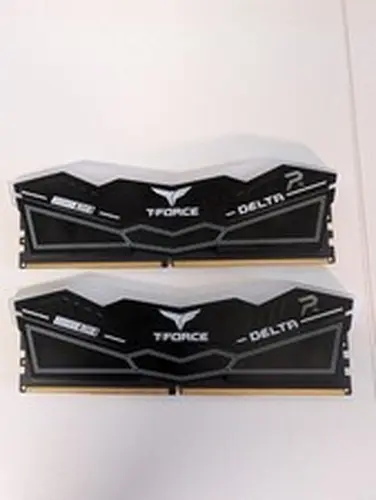 TeamGroup T-Force Delta RGB 32GB 2x16GB DDR5 5200 CL40 XMP EXPO