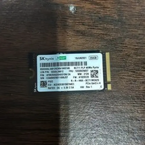 SK hynix BC711 256GB NVMe PCIe M.2 2242 Internal SSD