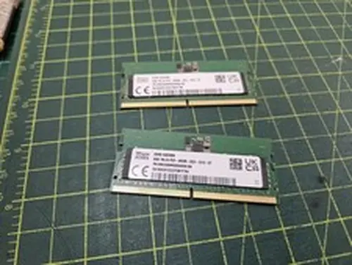 SK hynix 16GB (2x8GB) DDR5 PC5-4800B SODIMM Memory RAM HMCG66MEBSA092N