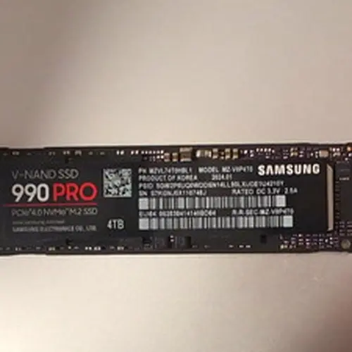 Samsung 990 PRO 4TB PCIe 4.0 NVMe M.2 2280 V-NAND SSD MZ-V9P4T0B