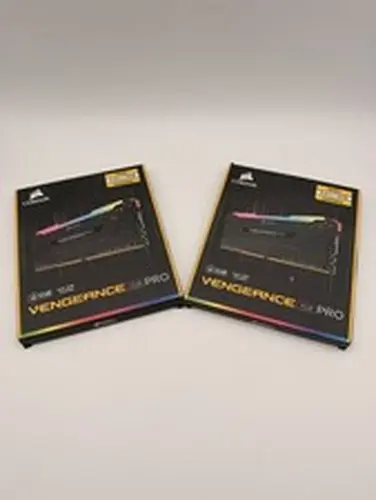Corsair CMW16GX4M2C3200C16 3200 MHz RGB 32GB DDR4 SDRAM - Black