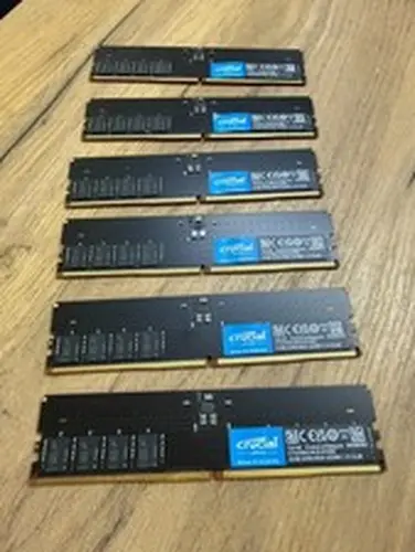 Crucial 32GB DDR5-5600 2Rx8 UDIMM Desktop Memory RAM