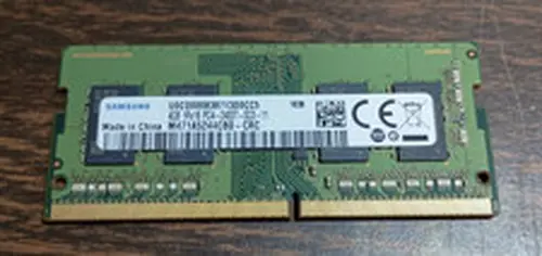 Samsung 4GB DDR4 SO-DIMM 260Pin Memory Module - 1Rx16 PC4-2400T-SC0-11
