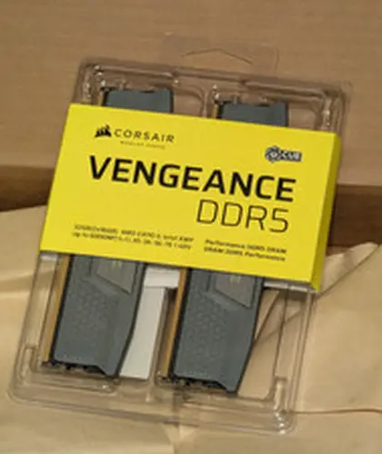Corsair Vengeance 32GB (2 x 16GB) DDR5-6000 CL30 Desktop RAM - New/Sealed