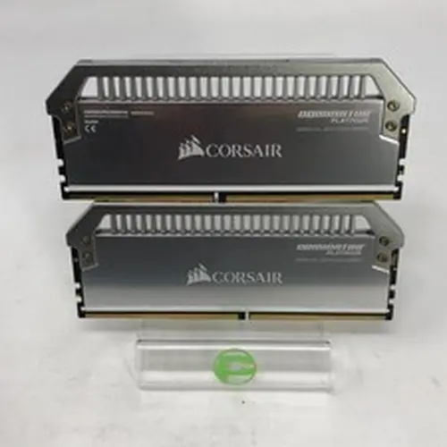 Corsair Dominator Platinum 32GB (2x16GB) RAM DDR4 3200MHz CMD32GX4M2C3200C14C