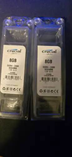 Crucial 16GB (2x8GB) DDR4-2400 PC4-19200 SO-DIMM 260-Pin CT8G4SFD824A