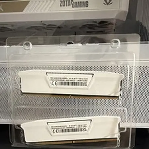 Corsair Vengeance 64GB(2x32GB) DDR5 5200MHz RAM Kit - White (CMK64GX5M2B5200C40)