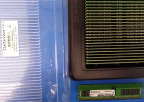 DVM24R2T8/8G 8GB 2RX8 PC4-2400T-R17 8GB DDR4-2400 ECC RDIMM CL17 Memory