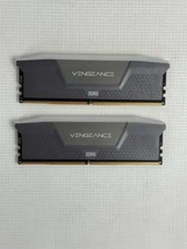 CORSAIR VENGEANCE RGB 32GB (2 x 16GB) DDR5 CL30 6000MHZ RAM MEMORY