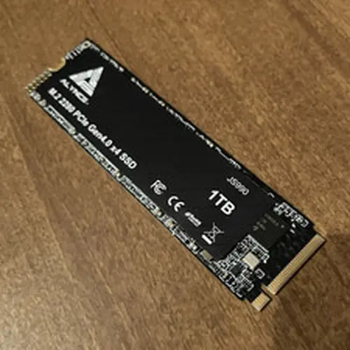 ALYNE JS990 1TB M.2 2280 NVMe PCIe 4.0 x4 SSD S.M.A.R.T. TRIM Black
