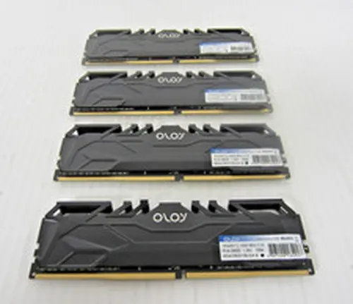 OLOy 32GB (4x8GB) DDR4-3000 PC4-24000 Memory RAM Kit MD4U083016BJDA B
